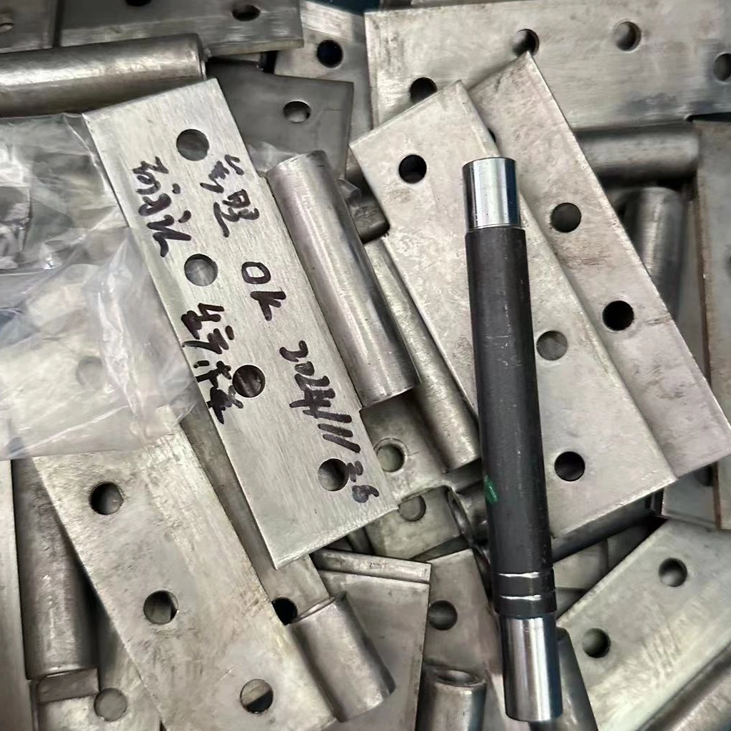 Окончательное руководство по лучшим петлям для тяжелых деревянных дверей