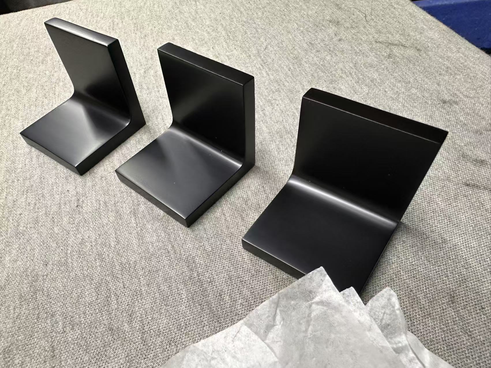 Общие сведения о стыковых петлях: установка и распространенные типы